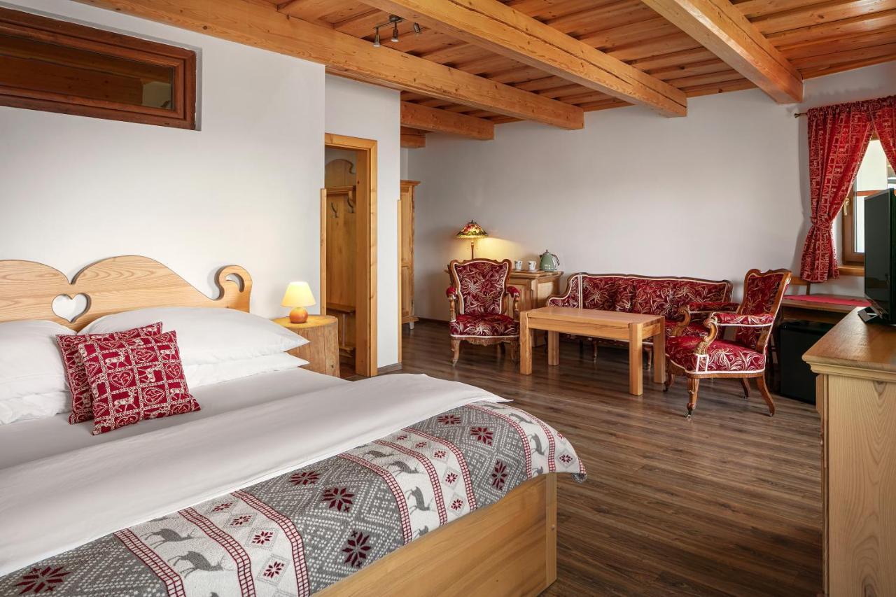 Hotel Krizovy Vrch 예세니크 외부 사진