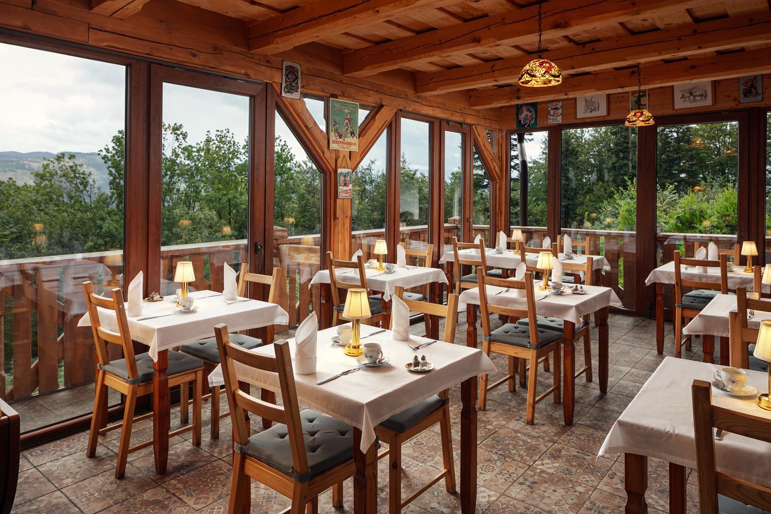 Hotel Krizovy Vrch 예세니크 외부 사진